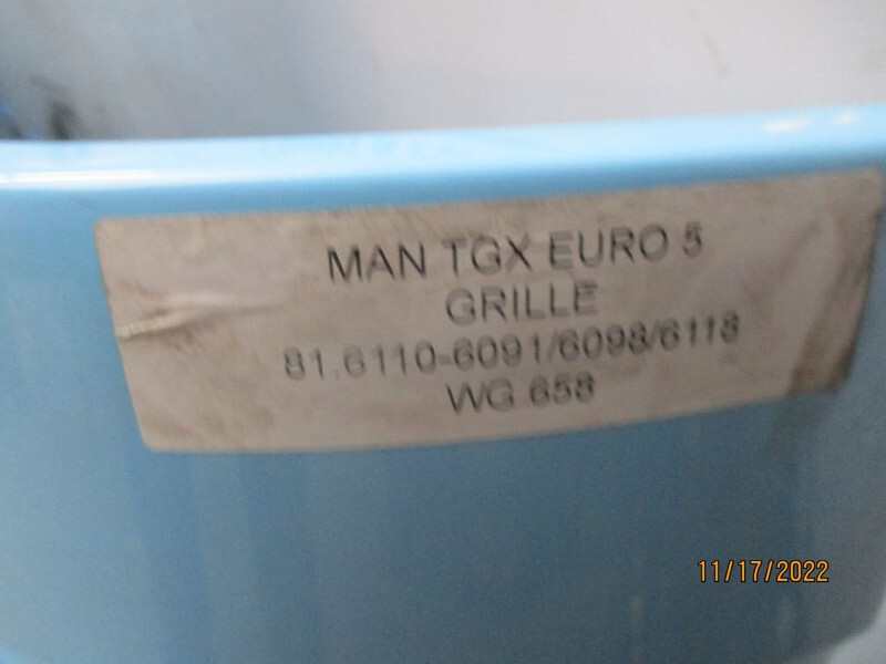 MAN 81.6110-6091//6098//6118 GRILL TGX EURO 5 - Grilă pentru Camion: Foto 2 MAN 81.6110-6091//6098//6118 GRILL TGX EURO 5 - Grilă pentru Camion: Foto 2