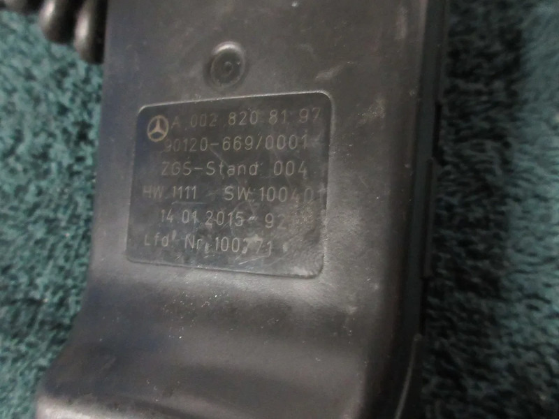 Sistem electric pentru Camion Mercedes-Benz A 002 820 81 97 ECAS BEDINING MERCEDES BENZ 1842 EURO 6: Foto 9 Sistem electric pentru Camion Mercedes-Benz A 002 820 81 97 ECAS BEDINING MERCEDES BENZ 1842 EURO 6: Foto 9