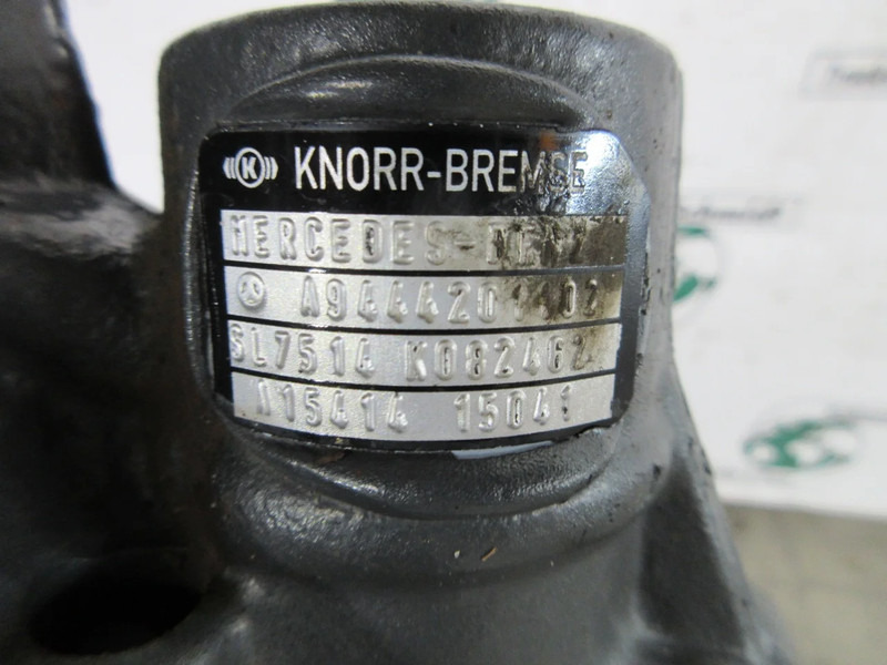 Mercedes-Benz A 005 420 05 83 REMKLAUW RECHT MERCEDES BENZ 2542 EURO 6 - Etrier de frână pentru Camion: Foto 5 Mercedes-Benz A 005 420 05 83 REMKLAUW RECHT MERCEDES BENZ 2542 EURO 6 - Etrier de frână pentru Camion: Foto 5