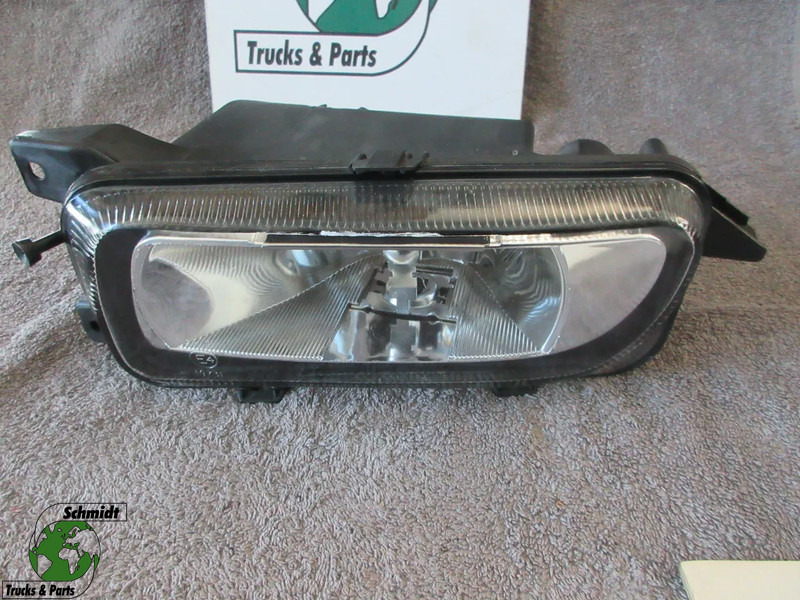 Mercedes-Benz A 943 820 00 56 // A 943 820 75 56 MISTLAMP NIEUWE LINKS MP3 1844 - Far anticeata pentru Camion: Foto 1 Mercedes-Benz A 943 820 00 56 // A 943 820 75 56 MISTLAMP NIEUWE LINKS MP3 1844 - Far anticeata pentru Camion: Foto 1
