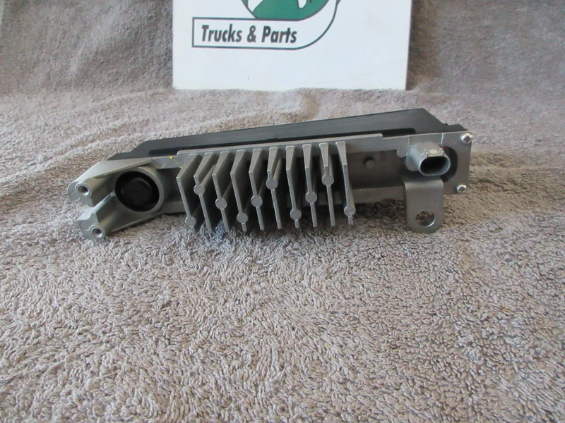 Mercedes-Benz A 960 820 31 56 LED LAMP BUMPER MERCEDES MP4 EURO 6 NIEUWE & EN GEBRUIKT - Far anticeata pentru Camion: Foto 2 Mercedes-Benz A 960 820 31 56 LED LAMP BUMPER MERCEDES MP4 EURO 6 NIEUWE & EN GEBRUIKT - Far anticeata pentru Camion: Foto 2