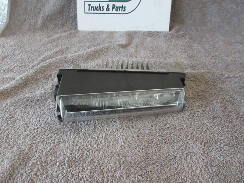 Mercedes-Benz A 960 820 31 56 LED LAMP BUMPER MERCEDES MP4 EURO 6 NIEUWE & EN GEBRUIKT - Far anticeata pentru Camion: Foto 3 Mercedes-Benz A 960 820 31 56 LED LAMP BUMPER MERCEDES MP4 EURO 6 NIEUWE & EN GEBRUIKT - Far anticeata pentru Camion: Foto 3