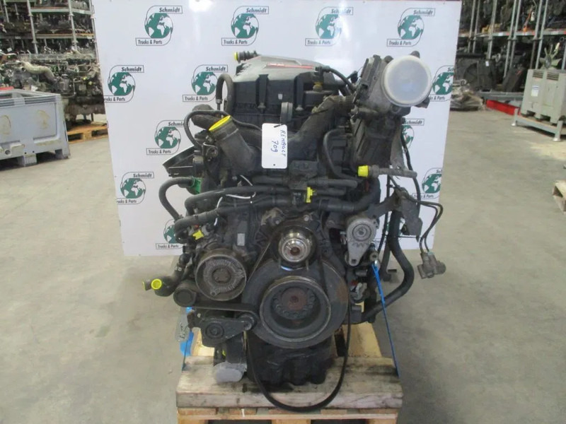 Renault 7422073582 // 7485002007 // 7485008007 // 7485013658 RENAULT T 460 EURO 6 - Motor pentru Camion: Foto 2 Renault 7422073582 // 7485002007 // 7485008007 // 7485013658 RENAULT T 460 EURO 6 - Motor pentru Camion: Foto 2