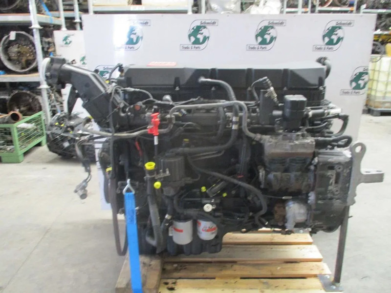 Renault 7422073582 // 7485002007 // 7485008007 // 7485013658 RENAULT T 460 EURO 6 - Motor pentru Camion: Foto 3 Renault 7422073582 // 7485002007 // 7485008007 // 7485013658 RENAULT T 460 EURO 6 - Motor pentru Camion: Foto 3