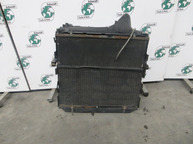 Renault 7422174115 RADIATEUR RENAULT T 460 EURO 6 - Radiator pentru Camion: Foto 4 Renault 7422174115 RADIATEUR RENAULT T 460 EURO 6 - Radiator pentru Camion: Foto 4