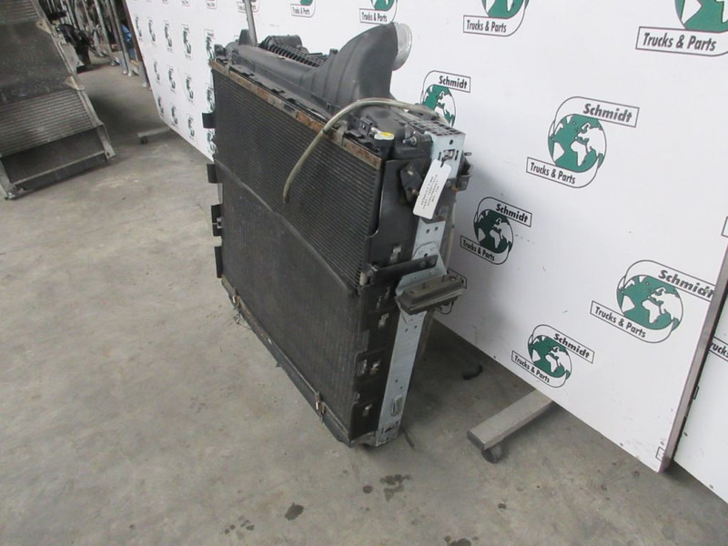 Renault 7422174115 RADIATEUR RENAULT T 460 EURO 6 - Radiator pentru Camion: Foto 5 Renault 7422174115 RADIATEUR RENAULT T 460 EURO 6 - Radiator pentru Camion: Foto 5