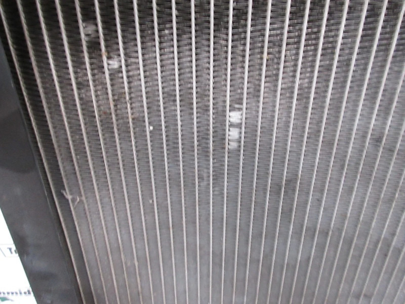 Renault PREMIUM 7421699253 RADIATEUR HELA 8MK 376 745- 151 - Radiator pentru Camion: Foto 5 Renault PREMIUM 7421699253 RADIATEUR HELA 8MK 376 745- 151 - Radiator pentru Camion: Foto 5