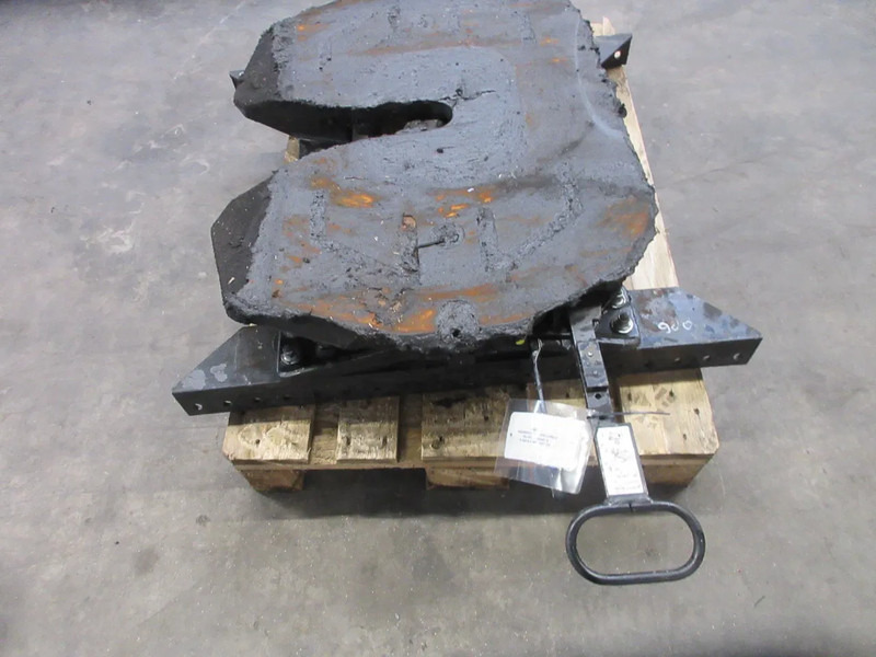 SAF SAF HOLLAND SK-S 36.20 21857523 // 20424303 // 20424304 // SK-S 36.20V SCHOTEL VOLVO FH 460 MODEL 2020 - Şa cuplare pentru Camion: Foto 4 SAF SAF HOLLAND SK-S 36.20 21857523 // 20424303 // 20424304 // SK-S 36.20V SCHOTEL VOLVO FH 460 MODEL 2020 - Şa cuplare pentru Camion: Foto 4