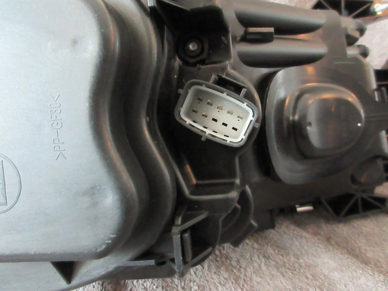 Scania 2416136 KOPLAMP LINKS SCANIA R 450 EURO 6 NIEUWE !!! - Far pentru Camion: Foto 4 Scania 2416136 KOPLAMP LINKS SCANIA R 450 EURO 6 NIEUWE !!! - Far pentru Camion: Foto 4