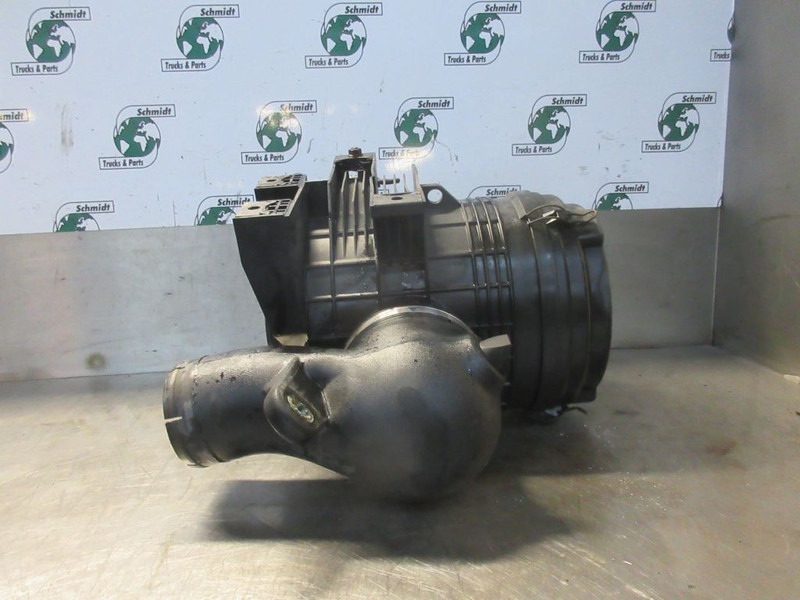 Volvo 20732730//21742299 LUCHTFILTERHUIS VOLVO FL 210 EURO 6 - Filtru de aer pentru Camion: Foto 3 Volvo 20732730//21742299 LUCHTFILTERHUIS VOLVO FL 210 EURO 6 - Filtru de aer pentru Camion: Foto 3