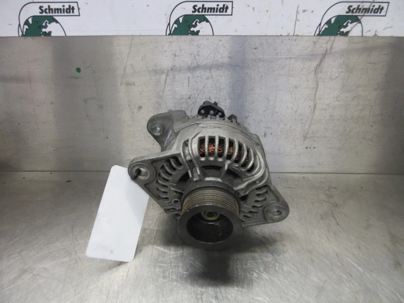 Volvo 22591477 // 85020836 // 85026836 DYNAMO VOLVO FH 460 EURO 6 - Alternator pentru Camion: Foto 2 Volvo 22591477 // 85020836 // 85026836 DYNAMO VOLVO FH 460 EURO 6 - Alternator pentru Camion: Foto 2