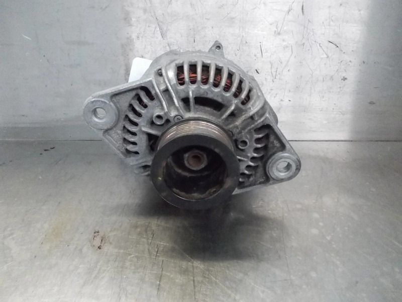 Volvo FH 420 21257558 DYNAMO EURO 6 - Alternator pentru Camion: Foto 3 Volvo FH 420 21257558 DYNAMO EURO 6 - Alternator pentru Camion: Foto 3
