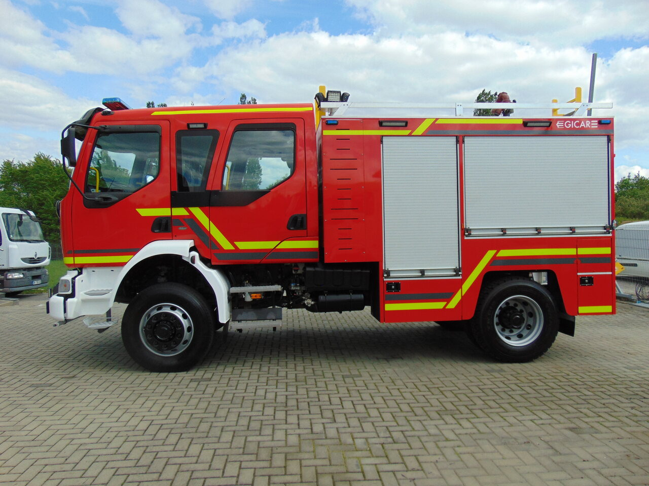 RENAULT Midlum 220dCi 4x4 GICAR - Autospeciala de stins incendii: Foto 5 RENAULT Midlum 220dCi 4x4 GICAR - Autospeciala de stins incendii: Foto 5
