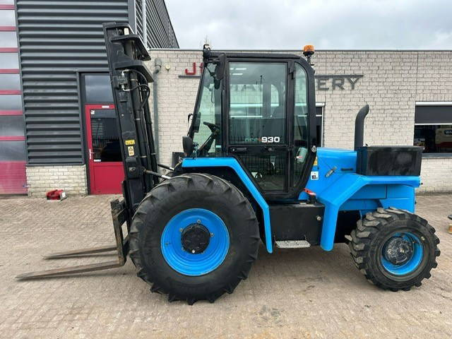 JCB 930-4 T4 - Stivuitor de teren dificil: Foto 1 JCB 930-4 T4 - Stivuitor de teren dificil: Foto 1