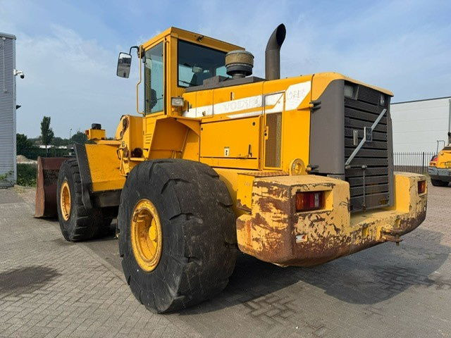 Volvo L180C - Încărcător frontal pe pneuri: Foto 2 Volvo L180C - Încărcător frontal pe pneuri: Foto 2