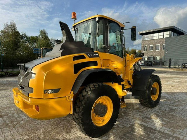 Volvo L45H - Încărcător frontal pe pneuri: Foto 2 Volvo L45H - Încărcător frontal pe pneuri: Foto 2