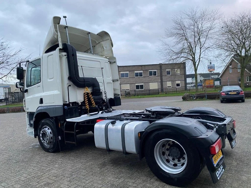DAF CF370 / NICE CLEAN NL TRUCK / TYRES 80% / AUTOMATIC / EURO-6 / 2015 - Cap tractor: Foto 3 DAF CF370 / NICE CLEAN NL TRUCK / TYRES 80% / AUTOMATIC / EURO-6 / 2015 - Cap tractor: Foto 3