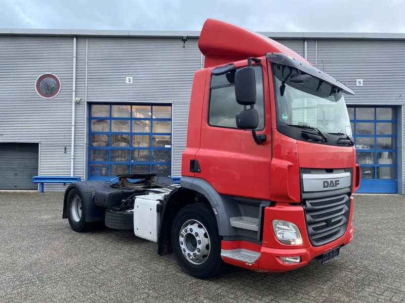 DAF CF400 / GERMAN TRUCK / DEB / ACC / LWDS / AIRCO / ONLY: 557995 KM / AUTOMATIC / EURO-6 / 2016 - Cap tractor: Foto 2 DAF CF400 / GERMAN TRUCK / DEB / ACC / LWDS / AIRCO / ONLY: 557995 KM / AUTOMATIC / EURO-6 / 2016 - Cap tractor: Foto 2