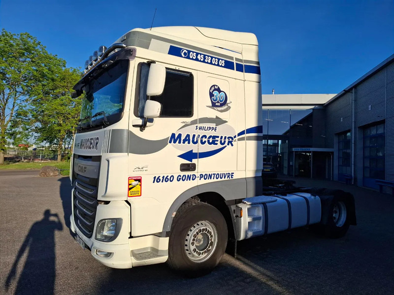 DAF XF106-460 / INTARDER / DEB / MANUAL / AIRCO / CLEAN TRUCK / EURO-6 / 2014 - Cap tractor: Foto 1 DAF XF106-460 / INTARDER / DEB / MANUAL / AIRCO / CLEAN TRUCK / EURO-6 / 2014 - Cap tractor: Foto 1