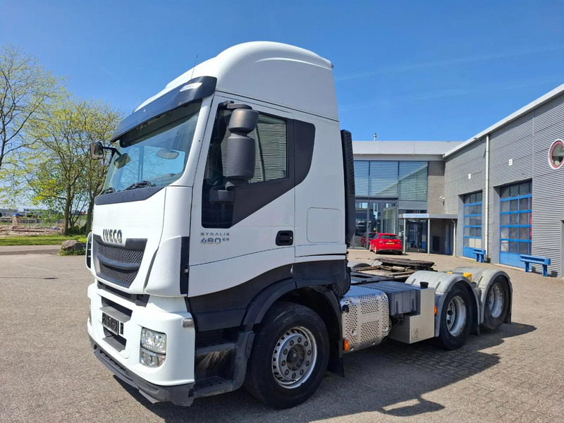 Iveco Stralis 440 / HYDRAULICS / BOOGIE / FRIDGE / 2XBED / 620664 KM / AIRCO / AUTOMATIC / EURO-6 / 2015 - Cap tractor: Foto 1 Iveco Stralis 440 / HYDRAULICS / BOOGIE / FRIDGE / 2XBED / 620664 KM / AIRCO / AUTOMATIC / EURO-6 / 2015 - Cap tractor: Foto 1