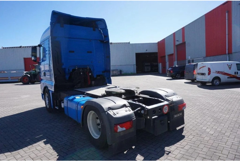 MAN TGX 18.400 / AUTOMATIC / DOUBLE TANK / ENGINE PROBLEMS / EURO-6 / 2016 - Cap tractor: Foto 3 MAN TGX 18.400 / AUTOMATIC / DOUBLE TANK / ENGINE PROBLEMS / EURO-6 / 2016 - Cap tractor: Foto 3