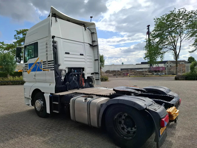 MAN TGX 18.440 / NL TRUCK / TUV:20-02-2026 / DOUBLE TANK / NAVI / FRIDGE / MICROWAVE / ACC / LWDS / AUTOMATIC / EURO-6 / 2016 - Cap tractor: Foto 3 MAN TGX 18.440 / NL TRUCK / TUV:20-02-2026 / DOUBLE TANK / NAVI / FRIDGE / MICROWAVE / ACC / LWDS / AUTOMATIC / EURO-6 / 2016 - Cap tractor: Foto 3