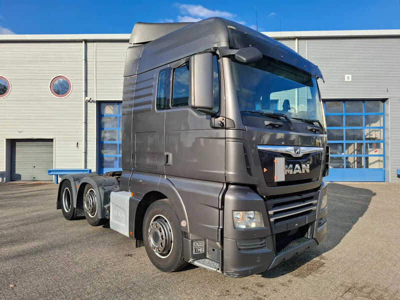 MAN TGX 26.460 / INTARDER / ACC / LWDS / LIFT AXLE / FRIDGE / 2XBED / AUTOMATIC / EURO-6 / 2020 - Cap tractor: Foto 2 MAN TGX 26.460 / INTARDER / ACC / LWDS / LIFT AXLE / FRIDGE / 2XBED / AUTOMATIC / EURO-6 / 2020 - Cap tractor: Foto 2