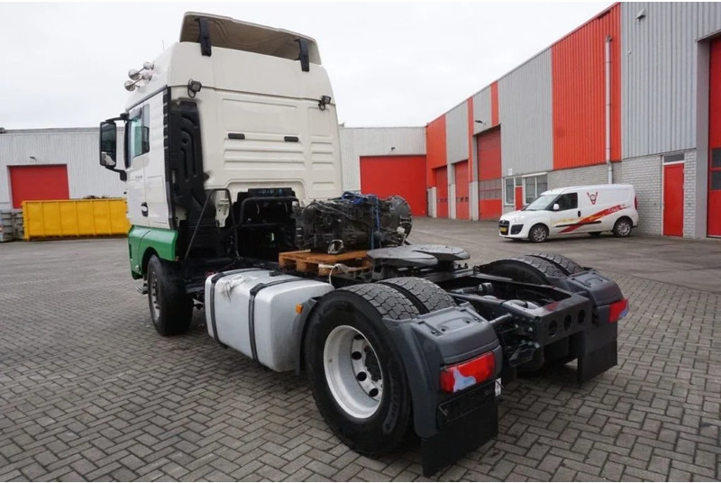 MAN TGX18.460 / AUTOMATIC / RETARDER / NO ENGINE / EURO-6 / 2019 - Cap tractor: Foto 3 MAN TGX18.460 / AUTOMATIC / RETARDER / NO ENGINE / EURO-6 / 2019 - Cap tractor: Foto 3