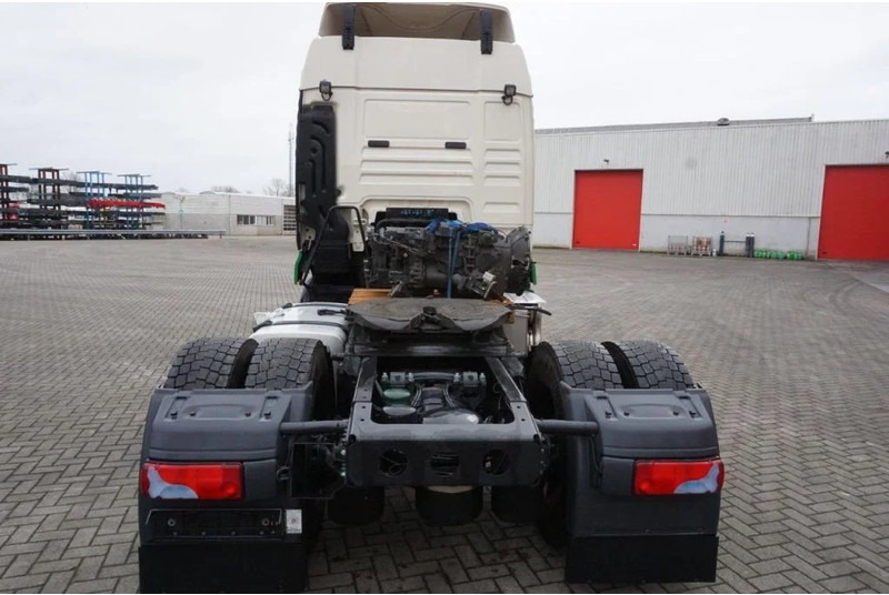 MAN TGX18.460 / AUTOMATIC / RETARDER / NO ENGINE / EURO-6 / 2019 - Cap tractor: Foto 4 MAN TGX18.460 / AUTOMATIC / RETARDER / NO ENGINE / EURO-6 / 2019 - Cap tractor: Foto 4
