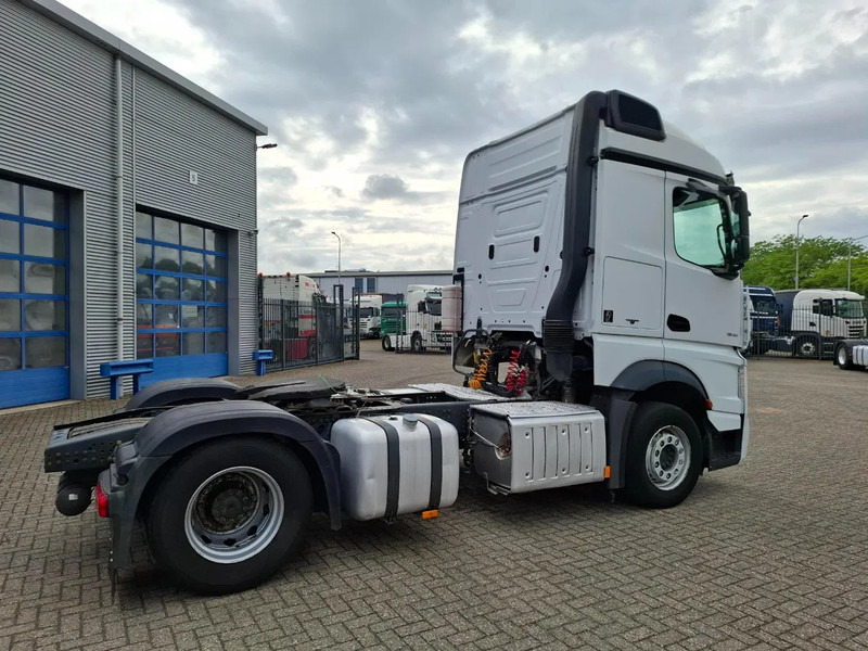 Mercedes-Benz Actros 1945 / DOUBLE TANK / ONLY:508736 KM / 2XBED / FRIDGE / AUTOMATIC / EURO-6 / 2015 - Cap tractor: Foto 5 Mercedes-Benz Actros 1945 / DOUBLE TANK / ONLY:508736 KM / 2XBED / FRIDGE / AUTOMATIC / EURO-6 / 2015 - Cap tractor: Foto 5