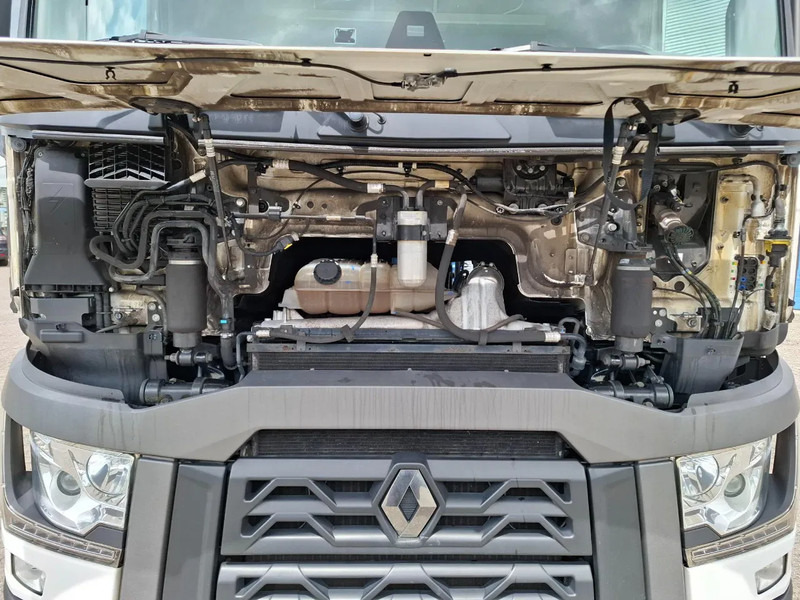 Cap tractor Renault T460 Comfort / CLEAN NL TRUCK / TUV:12-02-2026 / DOUBLE TANK / ACC / LWDS / FRIDGE / 2XBED / AUTOMATIC / EURO-6 / 2019: Foto 7 Cap tractor Renault T460 Comfort / CLEAN NL TRUCK / TUV:12-02-2026 / DOUBLE TANK / ACC / LWDS / FRIDGE / 2XBED / AUTOMATIC / EURO-6 / 2019: Foto 7