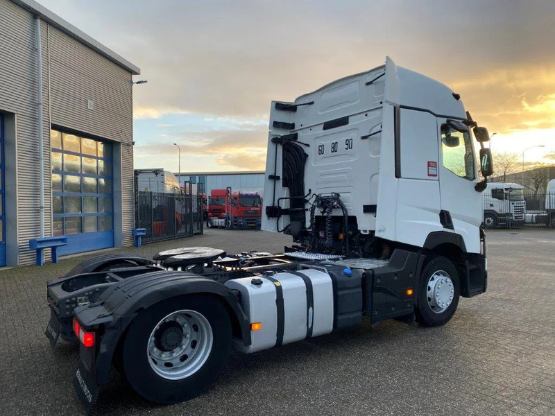 Renault T480 COMFORT / DOUBLE TANK / LWDS / AIRCO / 2XBED / AUTOMATIC / EURO-6 / 2016 - Cap tractor: Foto 5 Renault T480 COMFORT / DOUBLE TANK / LWDS / AIRCO / 2XBED / AUTOMATIC / EURO-6 / 2016 - Cap tractor: Foto 5