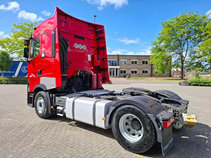 Renault T520 / RETARDER / DOUBLE TANK / TUV:19-03-2026 / PARKCOOL / ACC / LWDS / FRIDGE / AUTOMATIC / EURO-6 / 2019 - Cap tractor: Foto 3 Renault T520 / RETARDER / DOUBLE TANK / TUV:19-03-2026 / PARKCOOL / ACC / LWDS / FRIDGE / AUTOMATIC / EURO-6 / 2019 - Cap tractor: Foto 3