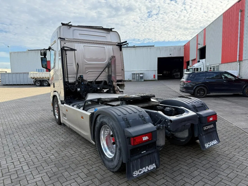 Scania NGS R450 / ENGINE RUNNING / RETARDER / HYDRAULICS / ONLY:565078 KM / FULL-AIR / ALCOA / LEATHER / EURO-6 / 2020 - Cap tractor: Foto 3 Scania NGS R450 / ENGINE RUNNING / RETARDER / HYDRAULICS / ONLY:565078 KM / FULL-AIR / ALCOA / LEATHER / EURO-6 / 2020 - Cap tractor: Foto 3