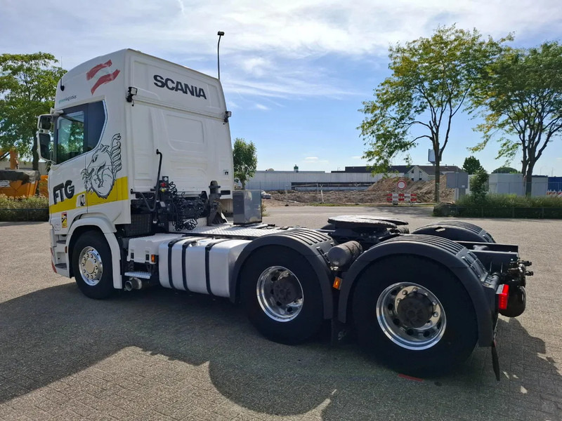 Scania NGS R650 V8 / 6X4 / RETARDER / 2X BIG AXLE / PARKCOOL / DOUBLE TANK / INLINER / FULL-AIR / ALCOA / LEATHER / NAVI / GEN2 V2 / EU - Cap tractor: Foto 3 Scania NGS R650 V8 / 6X4 / RETARDER / 2X BIG AXLE / PARKCOOL / DOUBLE TANK / INLINER / FULL-AIR / ALCOA / LEATHER / NAVI / GEN2 V2 / EU - Cap tractor: Foto 3
