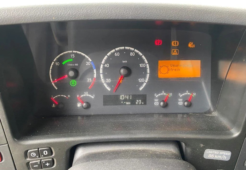 Cap tractor Scania R420 / RETARDER / HYDRAULICS / NO ADBLUE / MANUAL / EURO-3 / 2005: Foto 17 Cap tractor Scania R420 / RETARDER / HYDRAULICS / NO ADBLUE / MANUAL / EURO-3 / 2005: Foto 17