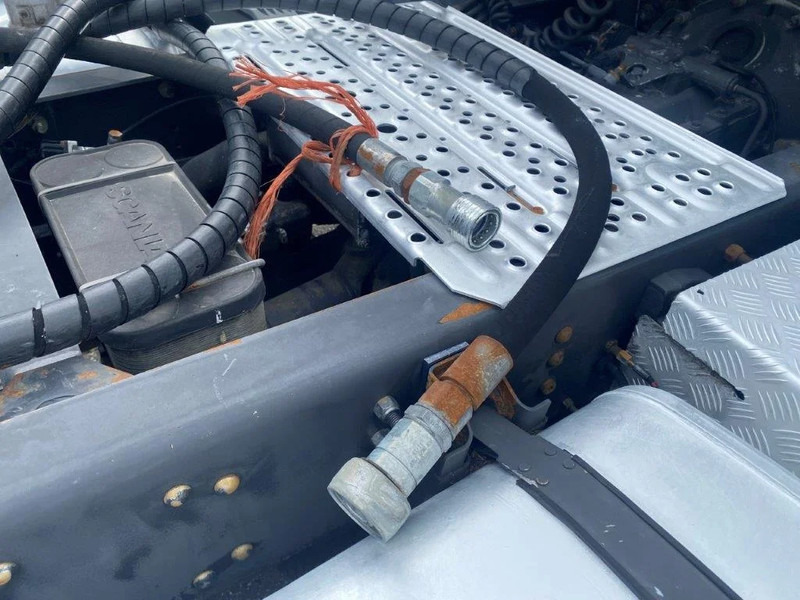 Cap tractor Scania R420 / RETARDER / HYDRAULICS / NO ADBLUE / MANUAL / EURO-3 / 2005: Foto 11 Cap tractor Scania R420 / RETARDER / HYDRAULICS / NO ADBLUE / MANUAL / EURO-3 / 2005: Foto 11