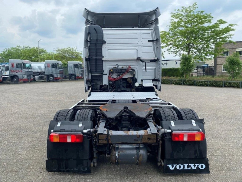 Volvo FM9-300 / MEGA / FULL-AIR / XENON / ONLY:372618KM / MANUAL / EURO-3 / 2004 - Cap tractor: Foto 4 Volvo FM9-300 / MEGA / FULL-AIR / XENON / ONLY:372618KM / MANUAL / EURO-3 / 2004 - Cap tractor: Foto 4