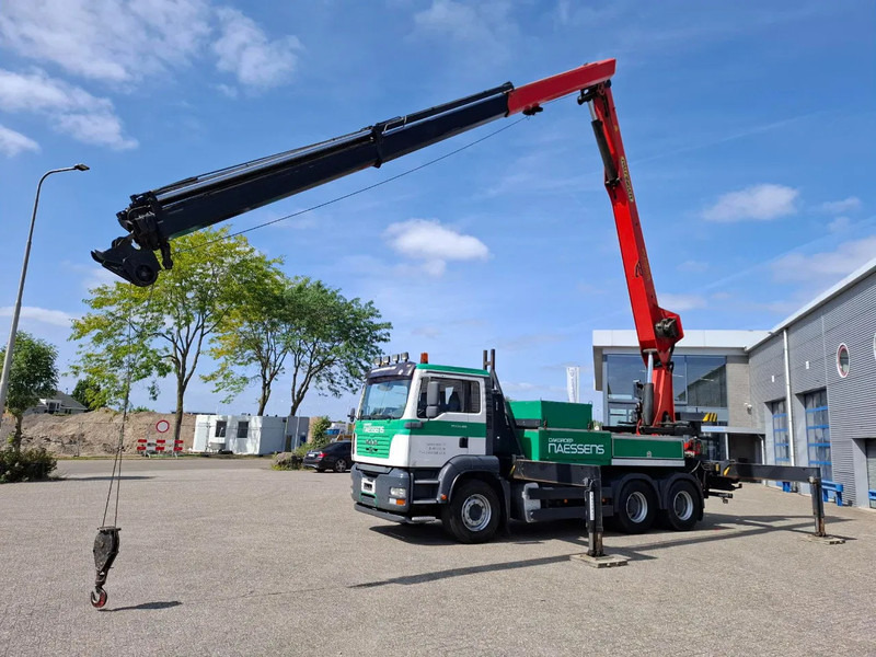 MAN TGA 33.410 / 6X4 / PALFINGER PK4000 1EL ROOFER CRANE / 25M / REMOTE / 2X BIG AXLE / 490677 KM / MANUAL / EURO-3 / 2005 - Camion cu macara: Foto 2 MAN TGA 33.410 / 6X4 / PALFINGER PK4000 1EL ROOFER CRANE / 25M / REMOTE / 2X BIG AXLE / 490677 KM / MANUAL / EURO-3 / 2005 - Camion cu macara: Foto 2