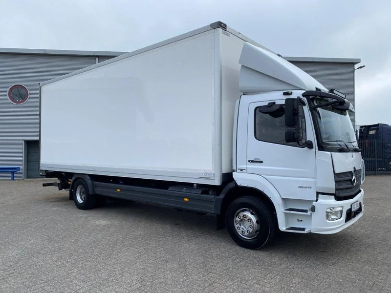 Mercedes-Benz ATEGO 1624 / AUTOMATIC / CLOSED BOX / SIDE DOORS / AIRCO / LWDS / FCW / EURO-6 / 2016 - Camion furgon: Foto 2 Mercedes-Benz ATEGO 1624 / AUTOMATIC / CLOSED BOX / SIDE DOORS / AIRCO / LWDS / FCW / EURO-6 / 2016 - Camion furgon: Foto 2