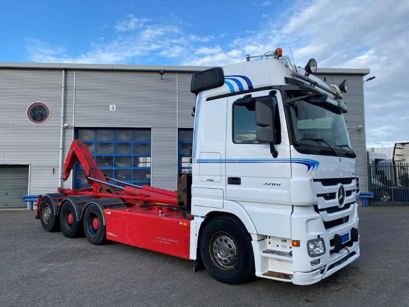 Mercedes-Benz Actros 3260 V8 / 15,9L / 8X4 / BIG AXLE / PALFINGER T26 HOOKLIFT / LIFT+LENKACHSE / FULL-AIR / AIRCO / AUTOMATIC / EURO-5 / 2013 - Camion cu cârlig: Foto 5 Mercedes-Benz Actros 3260 V8 / 15,9L / 8X4 / BIG AXLE / PALFINGER T26 HOOKLIFT / LIFT+LENKACHSE / FULL-AIR / AIRCO / AUTOMATIC / EURO-5 / 2013 - Camion cu cârlig: Foto 5