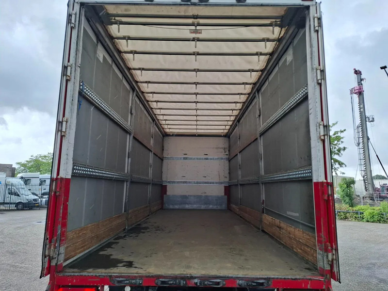 Renault T470 / CLEAN NL TRUCK / TUV:04-11-2025 / SLIDING ROOF / CURTAIN SAILS / SMART TACHO / ACC / LWDS / PLATFORM 2000KG / FRIDGE / AU - Camion furgon: Foto 5 Renault T470 / CLEAN NL TRUCK / TUV:04-11-2025 / SLIDING ROOF / CURTAIN SAILS / SMART TACHO / ACC / LWDS / PLATFORM 2000KG / FRIDGE / AU - Camion furgon: Foto 5