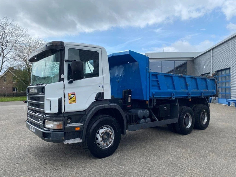 Scania 114-340 / 6X4 / 2 SIDE TIPPER / BIG AXLE / FULL-STEEL / DRUM BRAKES / MANUAL / 1999 - Camion basculantă: Foto 1 Scania 114-340 / 6X4 / 2 SIDE TIPPER / BIG AXLE / FULL-STEEL / DRUM BRAKES / MANUAL / 1999 - Camion basculantă: Foto 1