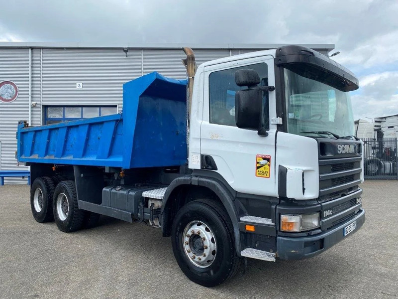 Scania 114-340 / 6X4 / 2 SIDE TIPPER / BIG AXLE / FULL-STEEL / DRUM BRAKES / MANUAL / 1999 - Camion basculantă: Foto 4 Scania 114-340 / 6X4 / 2 SIDE TIPPER / BIG AXLE / FULL-STEEL / DRUM BRAKES / MANUAL / 1999 - Camion basculantă: Foto 4
