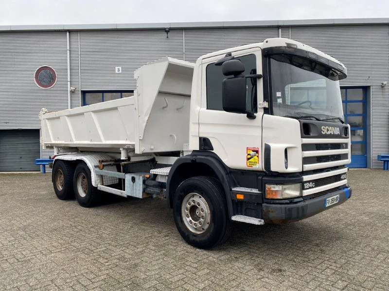 Scania 124-400 / 6X4 / RETARDER / BIG AXLE / FULL STEEL / 2SIDE TIPPER / OLD TACHO / AIRCO / MANUAL / EURO-2 / 2000 - Camion basculantă: Foto 5 Scania 124-400 / 6X4 / RETARDER / BIG AXLE / FULL STEEL / 2SIDE TIPPER / OLD TACHO / AIRCO / MANUAL / EURO-2 / 2000 - Camion basculantă: Foto 5