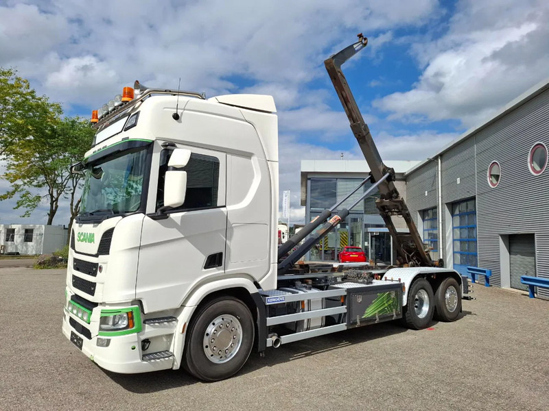 Scania NGS R500 / RETARDER / AJK HOOK 22 TON / LIFT+LENKACHSE / TUV:17-06-2026 / NAVI / LWDS / ALCOA / LEATHER / AUTOMATIC / EURO-6 / 2 - Camion cu cârlig: Foto 1 Scania NGS R500 / RETARDER / AJK HOOK 22 TON / LIFT+LENKACHSE / TUV:17-06-2026 / NAVI / LWDS / ALCOA / LEATHER / AUTOMATIC / EURO-6 / 2 - Camion cu cârlig: Foto 1