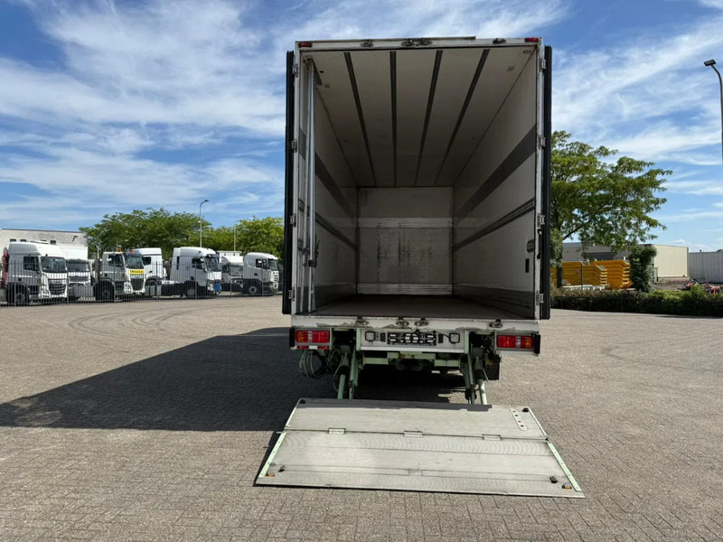 Scania R450 / RETARDER / ISOLATED GERMAN FLOWER COMBI / THROUGH-LOADING SYSTEM / 2XPLATFORM / LIFT+LENKACHSE / LWDS / EURO-6 / 2014 - Camion frigider: Foto 5 Scania R450 / RETARDER / ISOLATED GERMAN FLOWER COMBI / THROUGH-LOADING SYSTEM / 2XPLATFORM / LIFT+LENKACHSE / LWDS / EURO-6 / 2014 - Camion frigider: Foto 5