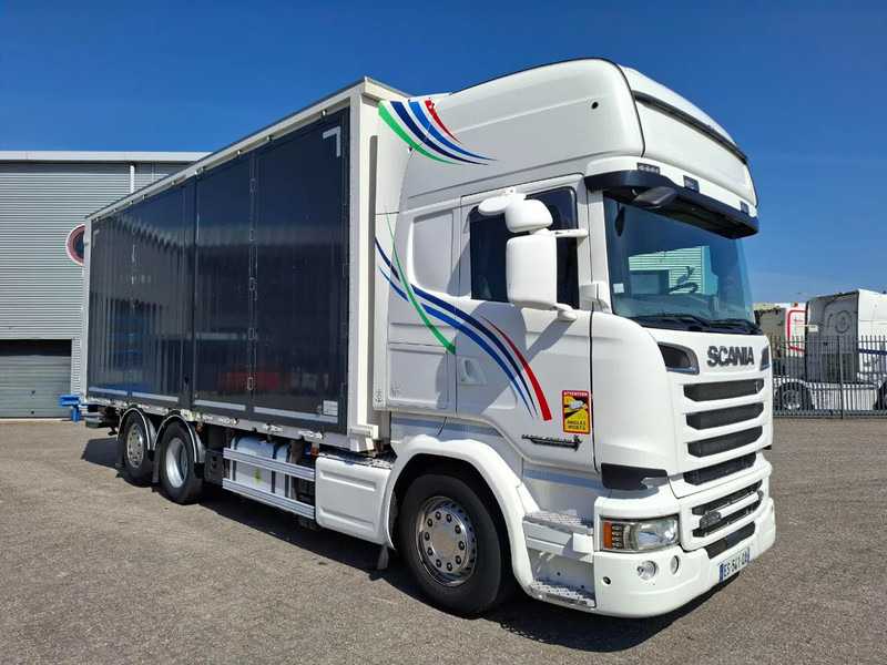 Scania R580 V8 / RETARDER / DOUBLE TANK / PARKCOOL / FULL-AIR / 2SIDE OPEN / PLATFORM 1500 KG / TUV:20-10-2025 / NAVI / LWDS / FRIDGE / - Camion furgon: Foto 3 Scania R580 V8 / RETARDER / DOUBLE TANK / PARKCOOL / FULL-AIR / 2SIDE OPEN / PLATFORM 1500 KG / TUV:20-10-2025 / NAVI / LWDS / FRIDGE / - Camion furgon: Foto 3