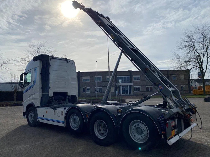 Volvo FH4-500 / 8X2 / VEB+ / DYNAMIC STEERING / FULL-AIR / 2XLIFT+LENKACHSE / TOP CONDITION / ONLY:488030KM / AUTOMATIC / EURO-6 / 201 - Camion cu sistem de cablu: Foto 5 Volvo FH4-500 / 8X2 / VEB+ / DYNAMIC STEERING / FULL-AIR / 2XLIFT+LENKACHSE / TOP CONDITION / ONLY:488030KM / AUTOMATIC / EURO-6 / 201 - Camion cu sistem de cablu: Foto 5