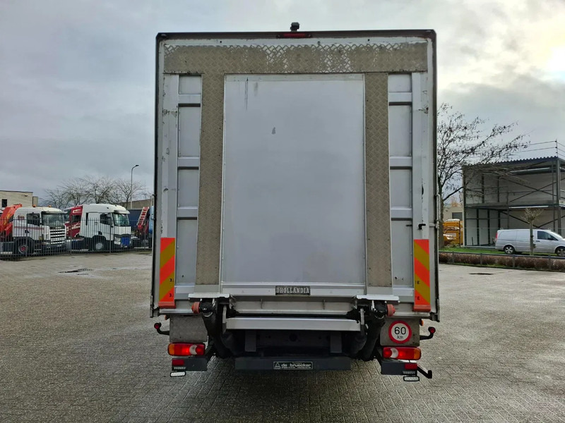 Volvo FL 240 / ONLY:340697 KM / BIG PLATFORM 2TON / TUV:29-01-2026 / LWDS / NAVI / SIDE DOOR / AUTOMATIC / EURO-6 / 2018 - Camion furgon: Foto 5 Volvo FL 240 / ONLY:340697 KM / BIG PLATFORM 2TON / TUV:29-01-2026 / LWDS / NAVI / SIDE DOOR / AUTOMATIC / EURO-6 / 2018 - Camion furgon: Foto 5